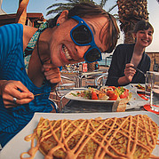 litet eftermiddagsnack i El Callao på strandpromenaden